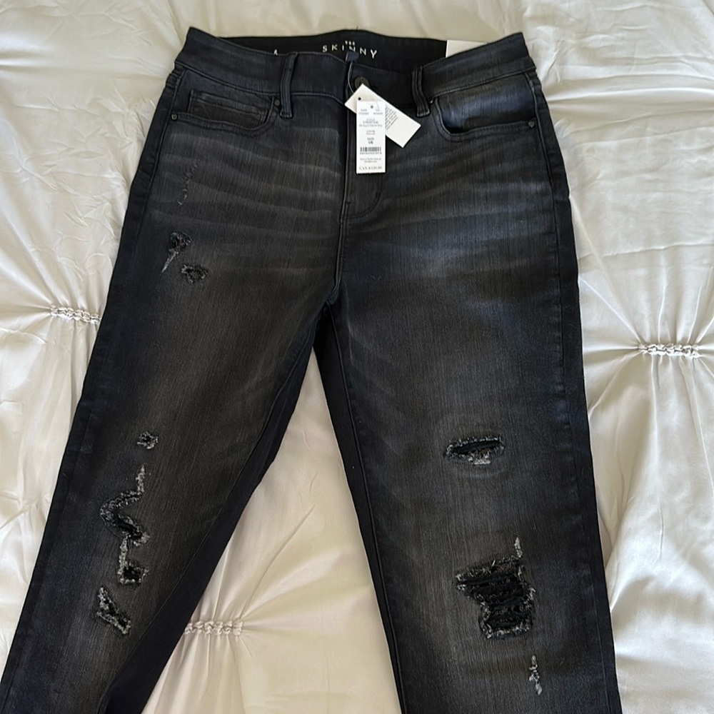 White House, black market, skinny jeans!